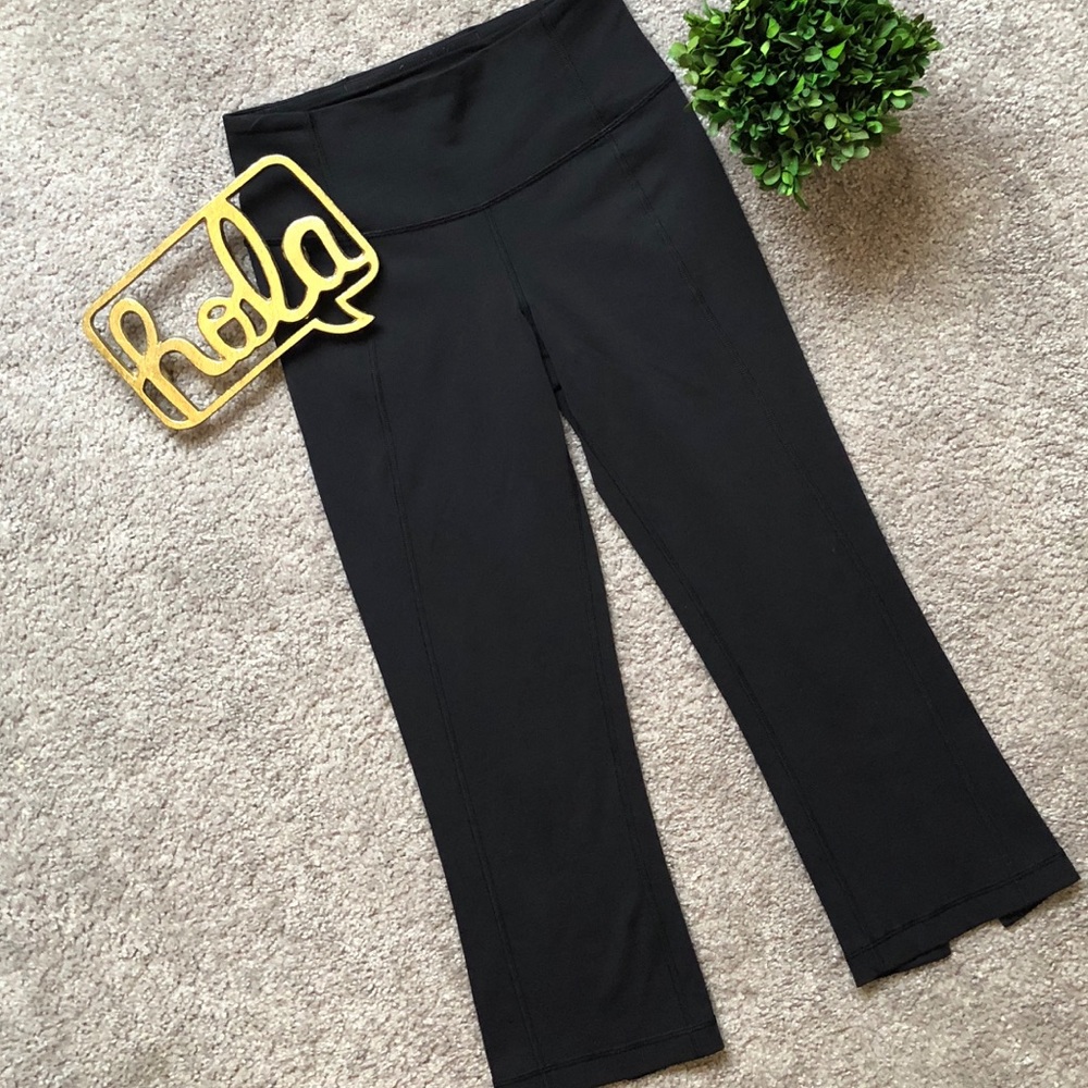 Lululemon cropped flare leggings